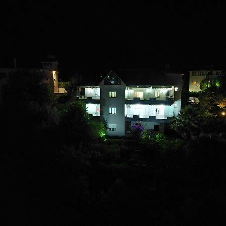 Gjirokastër Vila Banushi מראה חיצוני תמונה