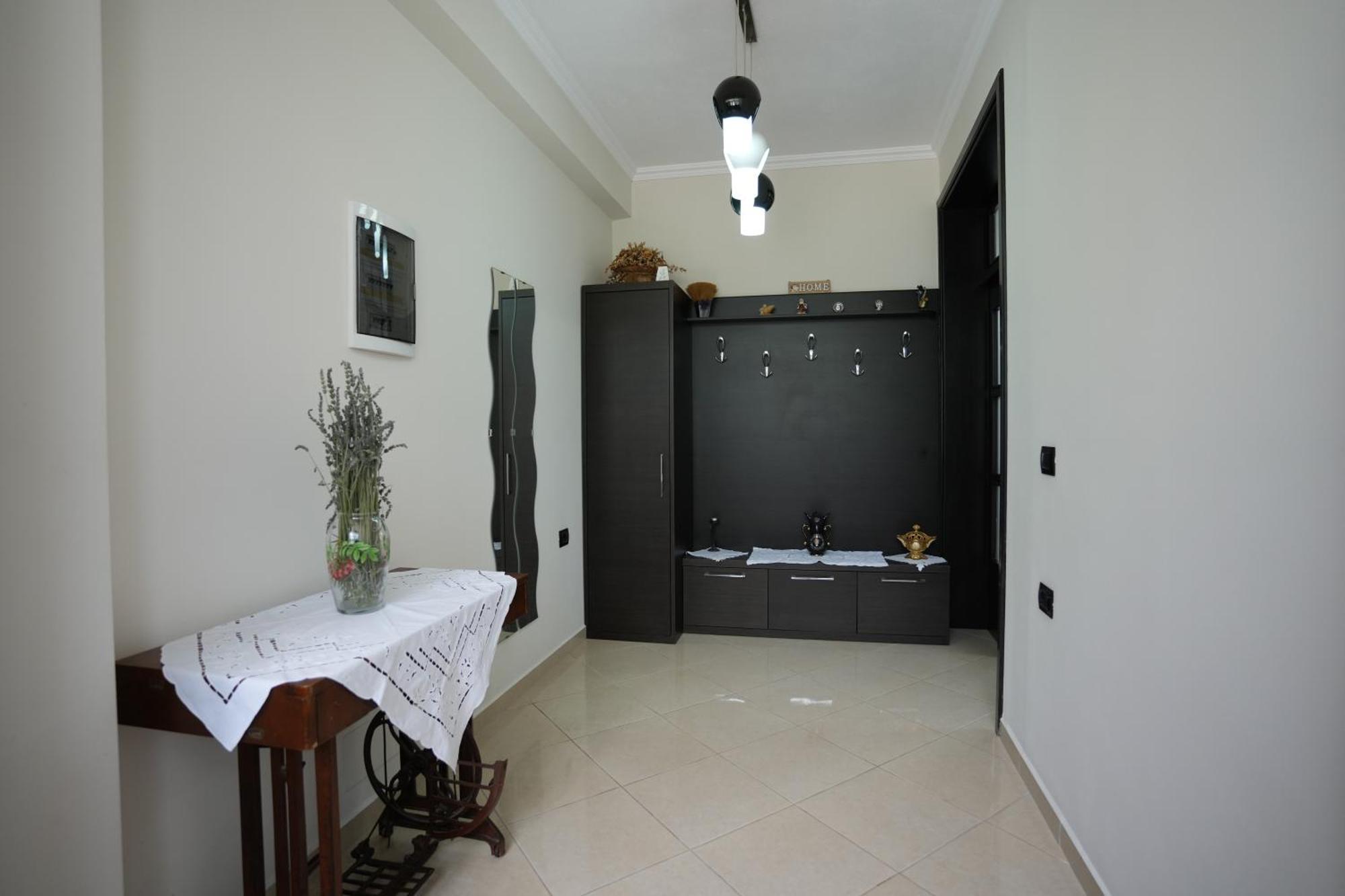 Gjirokastër Vila Banushi מראה חיצוני תמונה