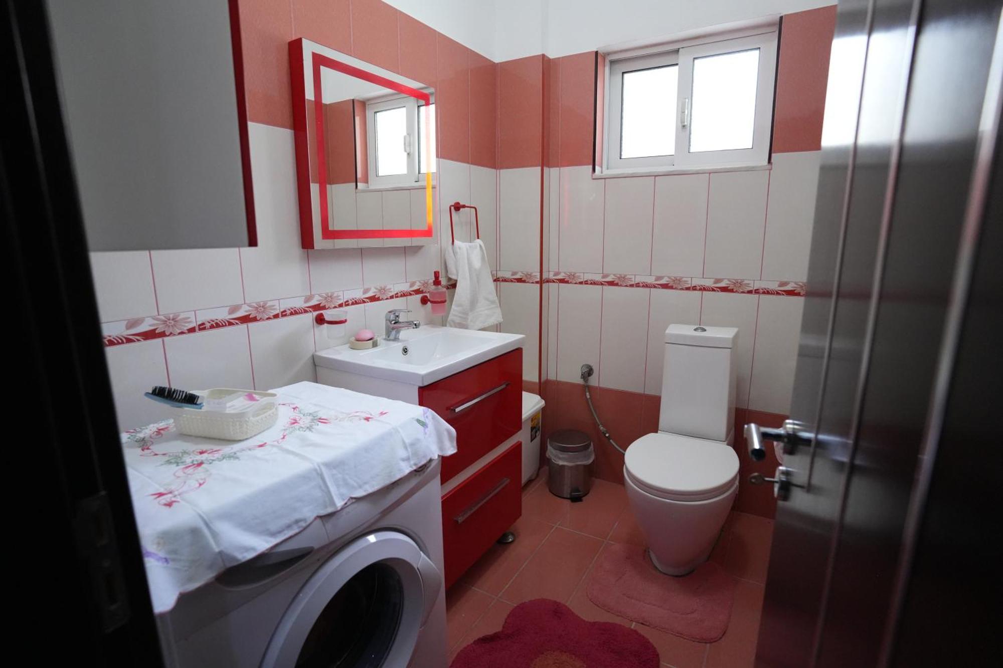 Gjirokastër Vila Banushi מראה חיצוני תמונה