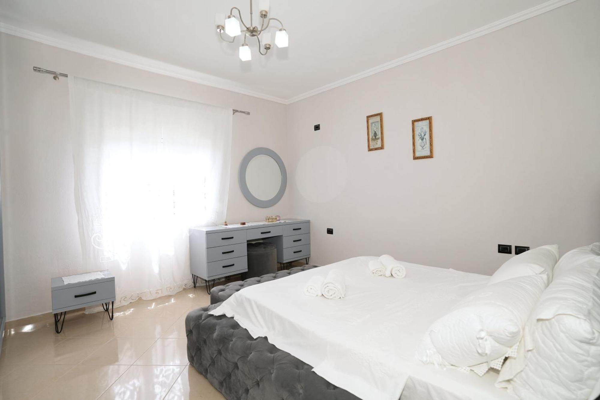 Gjirokastër Vila Banushi מראה חיצוני תמונה