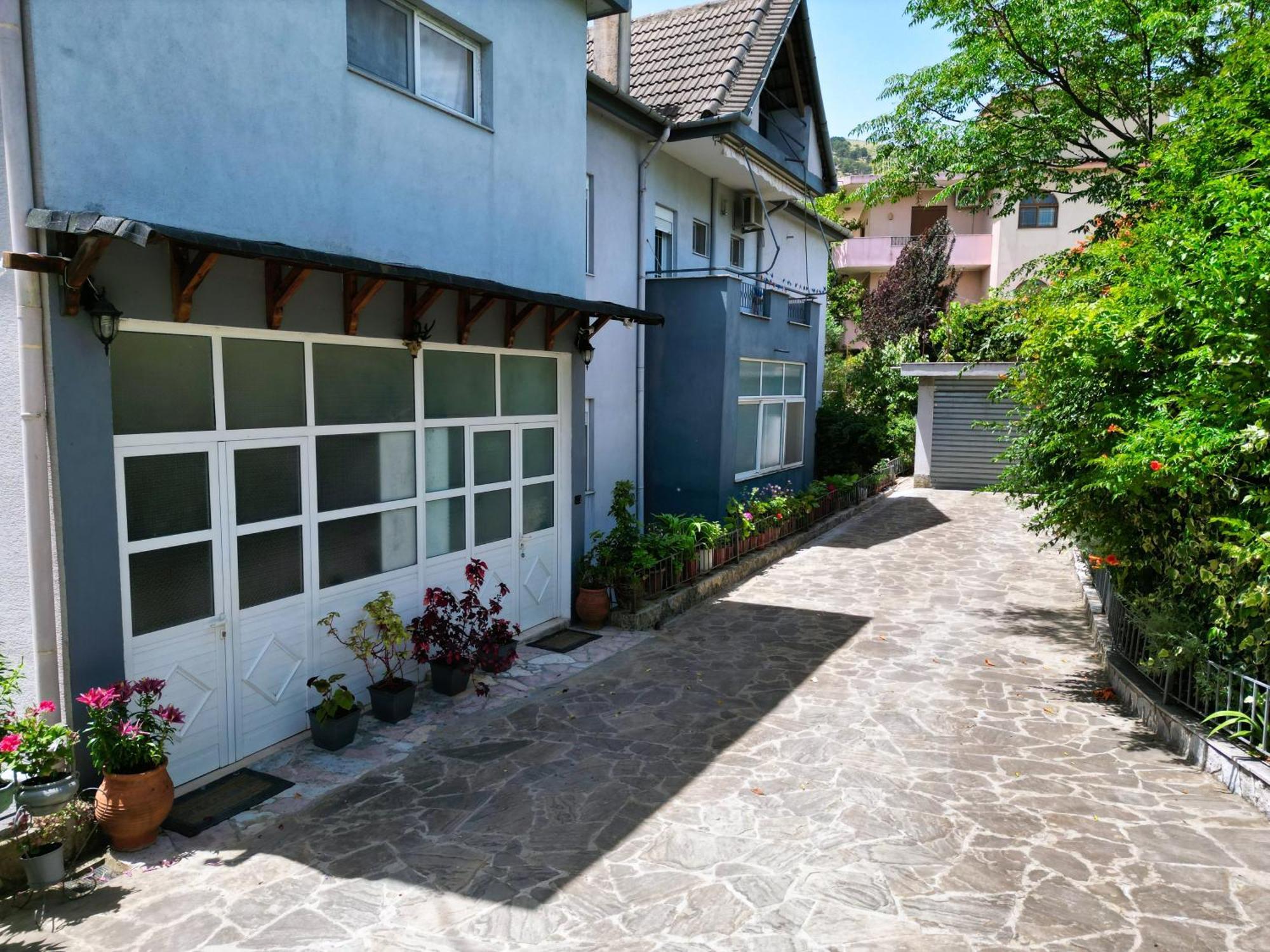 Gjirokastër Vila Banushi מראה חיצוני תמונה