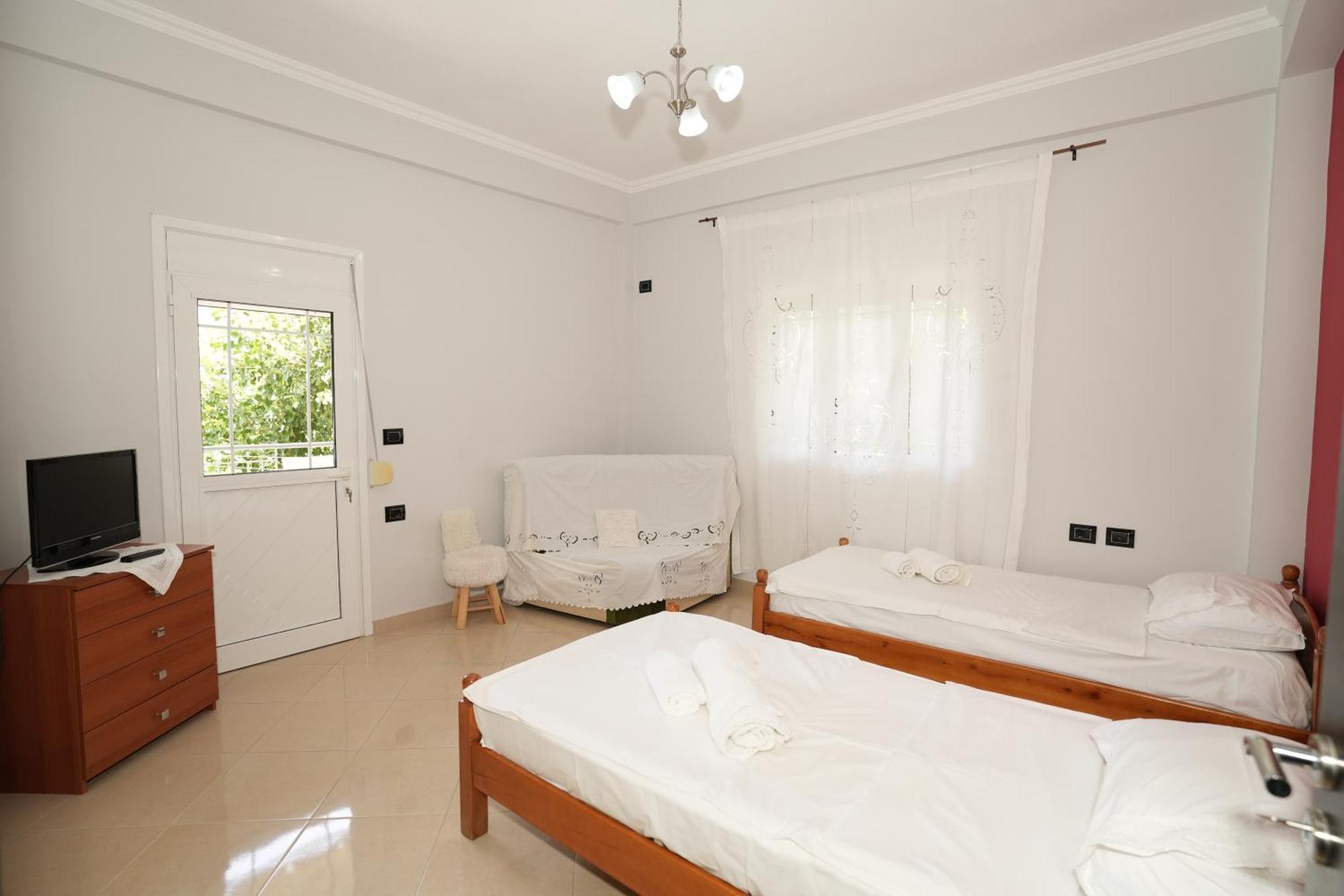 Gjirokastër Vila Banushi מראה חיצוני תמונה