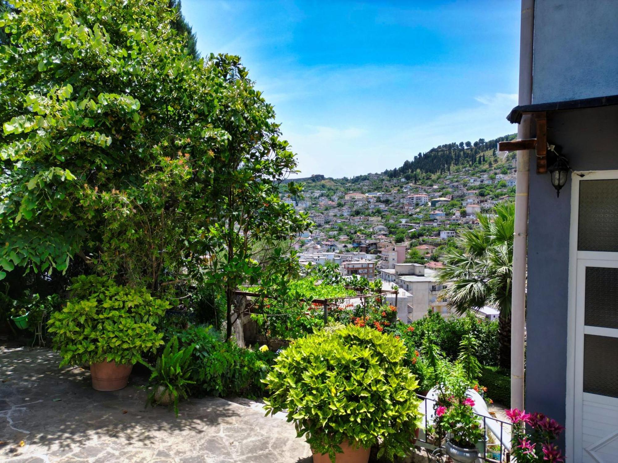 Gjirokastër Vila Banushi מראה חיצוני תמונה