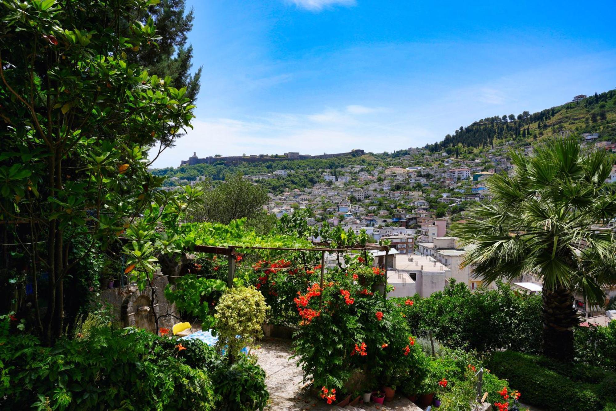 Gjirokastër Vila Banushi מראה חיצוני תמונה